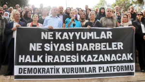 Kayyumlar artık geri çekilmeli