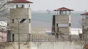 Yaka kartı dayatmasına karşı açlık grevi
