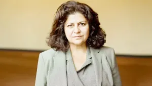 Hakikati arayan cesur bir kadın