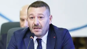 Örgüt içinde ayrım olmaz