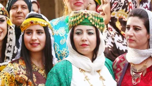 Newroz’un renkli sembolleri: Kiras û fistan