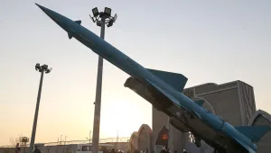 İran'ın füze fırlatıcılarına bakış