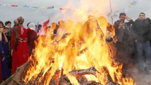 Newroz ateşinin etrafında buluşalım
