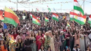 Rojava, Newroz'unu kutladı