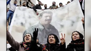Yanlışlarınız, kutsalınız değil