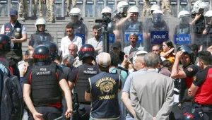 Yerel demokrasi fiilen askıda