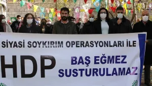 Terör eşliğinde siyasi soykırım