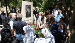 Melik ve arkadaşı anıldı