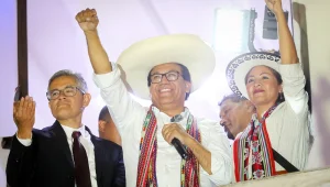 Peru’da solcu Sanchez önde