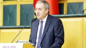 Üç madde, dört düzenleme