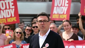 Andy Burnham kimdir?