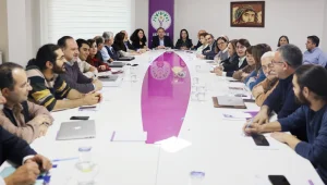 DEM Parti'de kongre maratonu