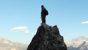 Dağlardan bakmak