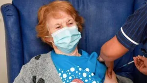 İngiltere'de halka aşı başladı