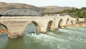 Kanlı köprü