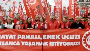 Demokrasi işçinin ekmeğidir