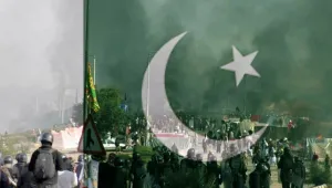 Pakistan'da istifa mitingi