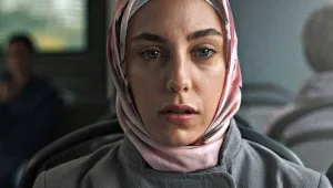 Anlatıda çoksesli üslup: Bir Başkadır örneği