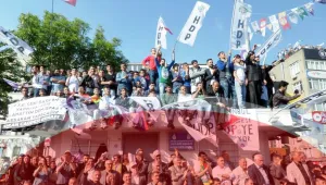 Kürtler kimseden değil, tasfiyecilerden kurtulmalıdır
