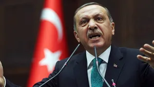 Randevuya koşturup laf atıyor