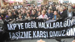 Bu kaotik çağın karanlık ruhudur faşizm