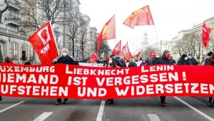 Rosa Luxemburg ve Karl Liebknecht anıldı