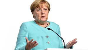 Merkel: İkinci dalgayı atlattık
