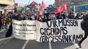 Berlin’de binler Hanau için yürüdü