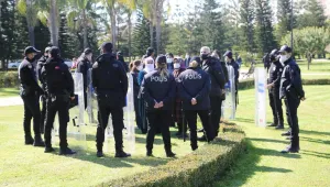 Polis ablukasında ’Kadınlar için Adalet'