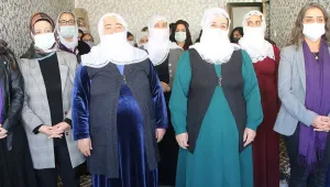 80 yaşlarına varan anneler silahlı mı?