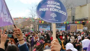 Yaşamı ve özgürlüğü haykırdılar