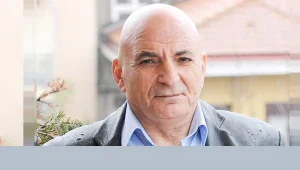 Altüst oluşa karşı örgütlenme