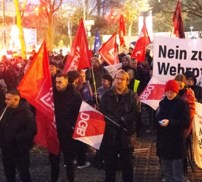 90 kentte askerlik protestosu