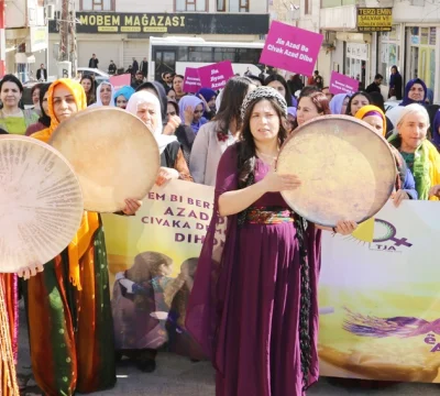 Umudun etrafında kenetleneceğiz