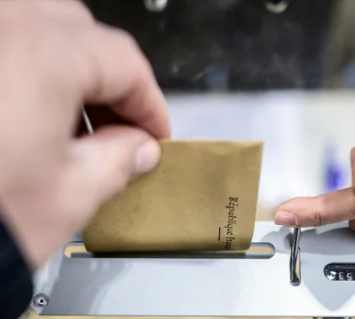 Fransa’da yerel seçimler: Kentlerde sol, taşrada sağ