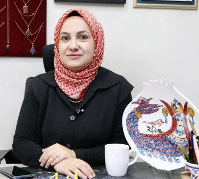 Kadın eliyle can bulan çini sanatı