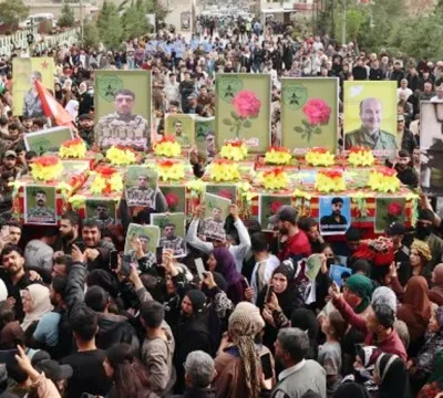 En ön saftaydılar, göğüslerini siper ettiler