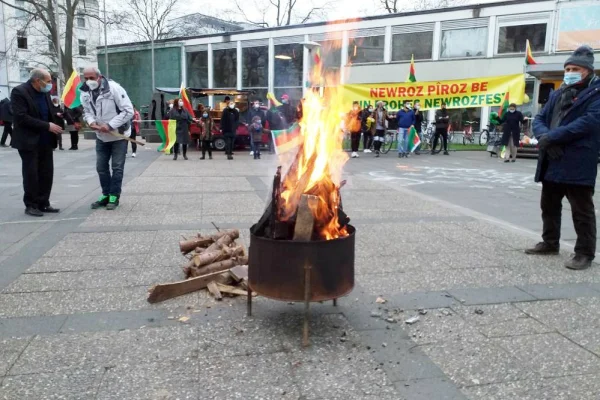 Bonn’da Newroz ateşi yakıldı