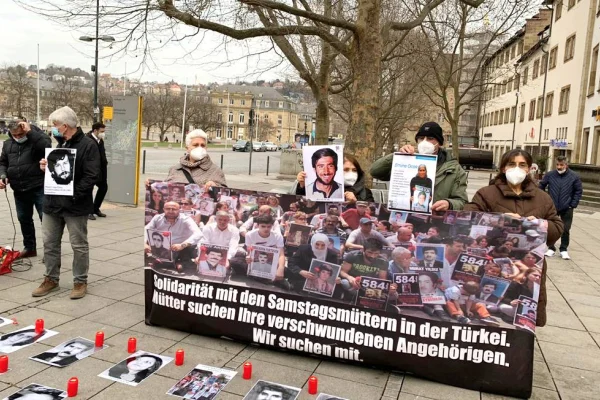Stuttgart’ta Cumartesi Anneleri’yle dayanışma eylemi