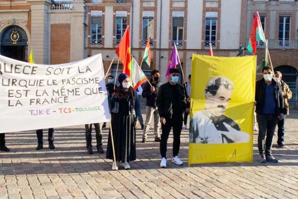 Fransa’da baskın ve gözaltılara protesto