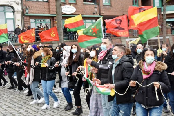 Hamburg’da Newroz kutlandı