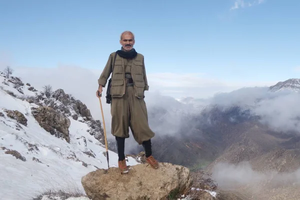 Kamil devrimci Savaş yoldaş