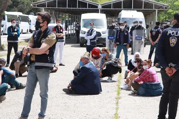 Amed'de tecrit protestosu
