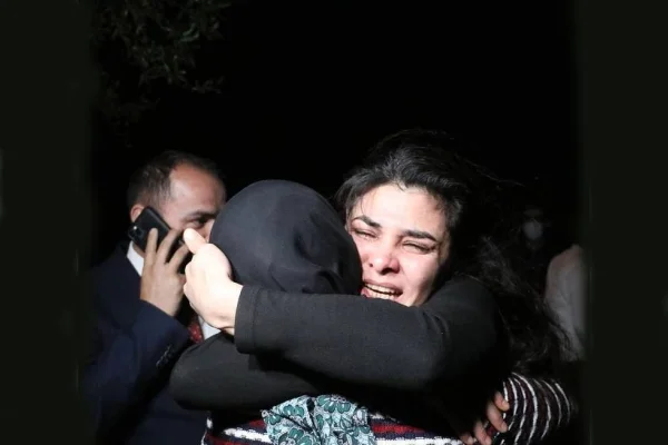 Melek İpek: Hayat yeniden başlıyor
