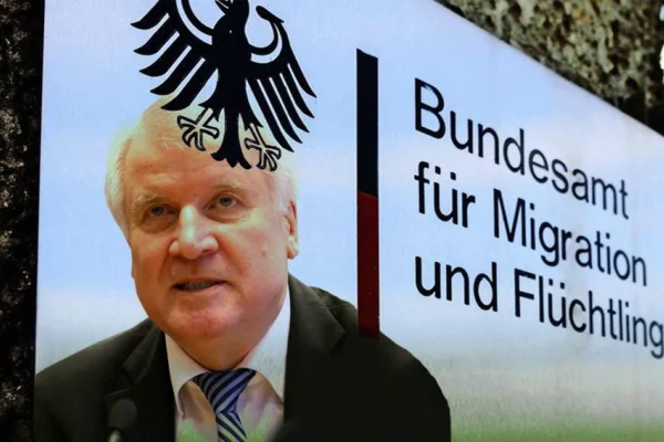 Seehofer'in 'skandalı' balon çıktı