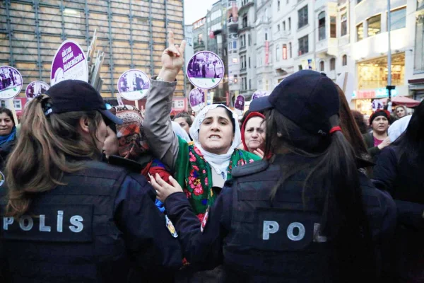 AKP-MHP demokratik direnişi kırabilir mi?