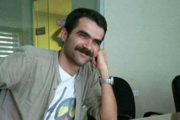 Tutsağa gazete kupürlerinden hapis