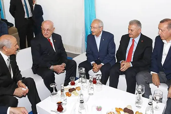 Türkiye’de asıl sorun muhalefet