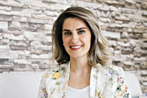 ‘Sizin kokuşmuş  çete dilinizi tanıyoruz’