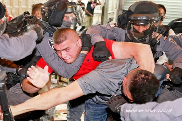 İlhak planı sürüyor, 'endişeliler' toplanıyor